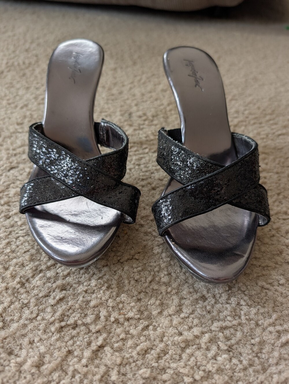 Jacqueline Ferrar Black Glitter Crisscross With Clear Heels